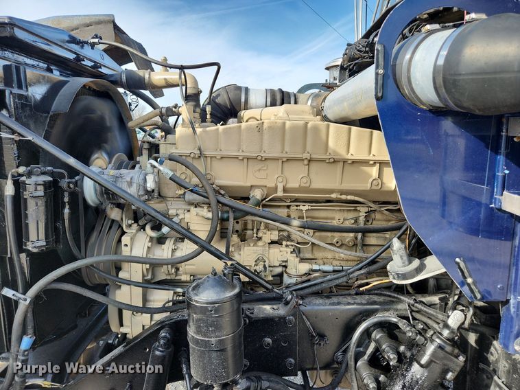 image for item EA9438 1984 Kenworth W900  semi truck