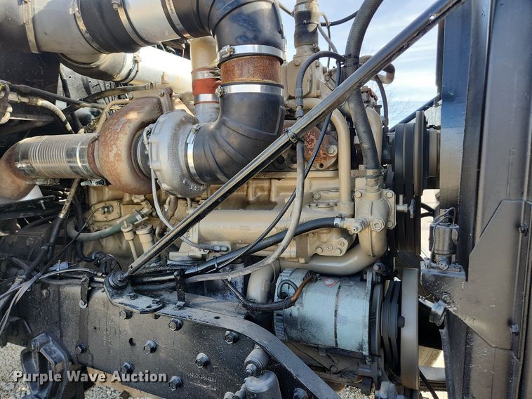 image for item EA9438 1984 Kenworth W900  semi truck