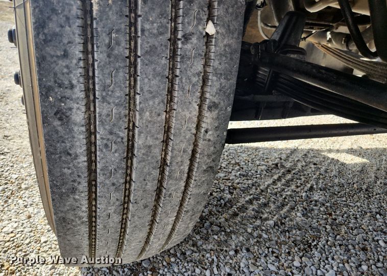 image for item EA9438 1984 Kenworth W900  semi truck