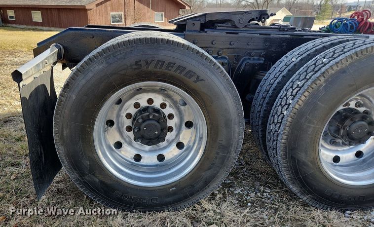 image for item EA9438 1984 Kenworth W900  semi truck