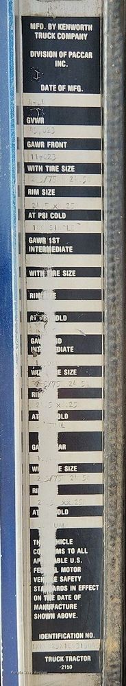 image for item EA9438 1984 Kenworth W900  semi truck