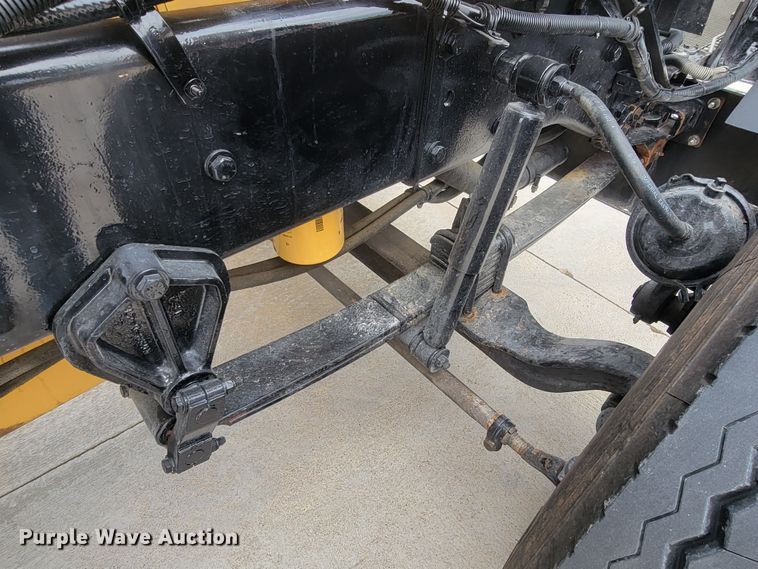 image for item HY9010 1993 Kenworth W900L  semi truck