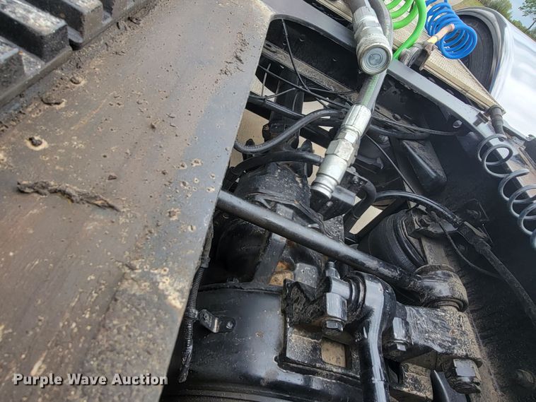 image for item HY9010 1993 Kenworth W900L  semi truck