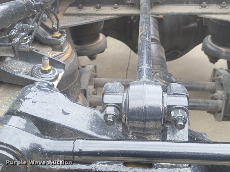 image for item HY9010 1993 Kenworth W900L  semi truck