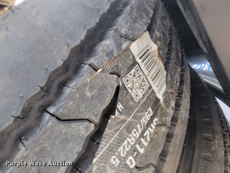 image for item HY9010 1993 Kenworth W900L  semi truck