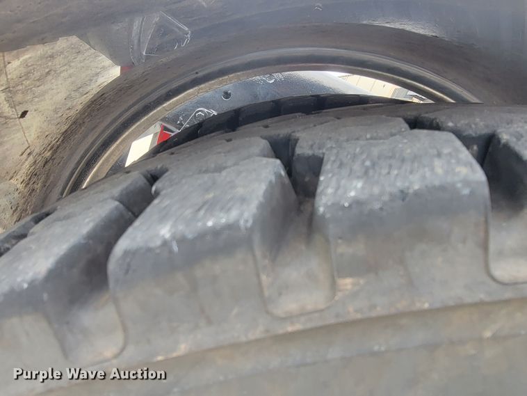 image for item HY9010 1993 Kenworth W900L  semi truck