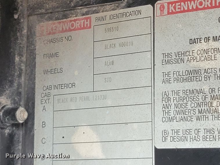 image for item HY9010 1993 Kenworth W900L  semi truck