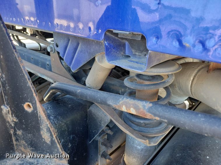 image for item JO9097 2006 Volvo VHD  truck cab and chassis