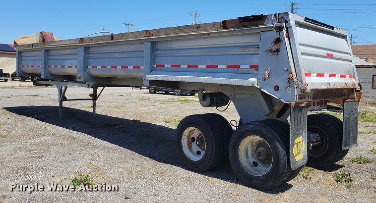 image for item JO9104 1998 Clement LW3829  end dump trailer