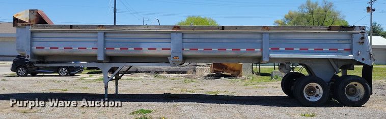 image for item JO9104 1998 Clement LW3829  end dump trailer