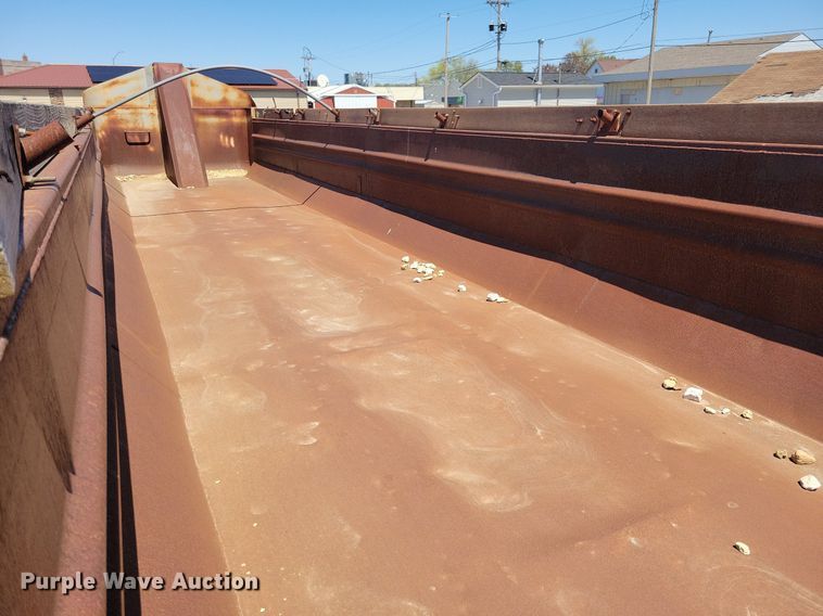 image for item JO9104 1998 Clement LW3829  end dump trailer