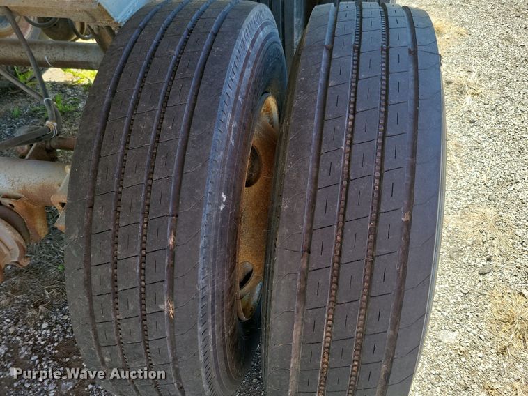 image for item JO9104 1998 Clement LW3829  end dump trailer