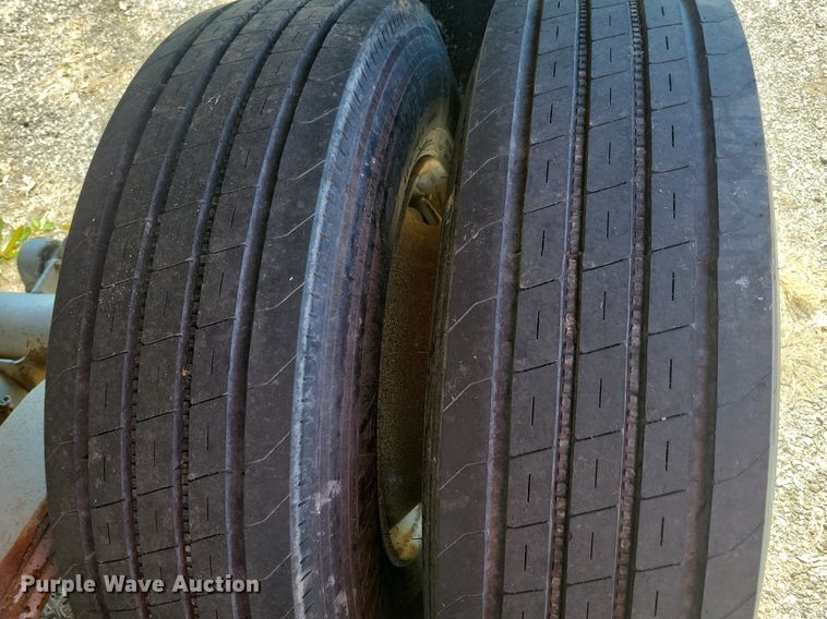 image for item JO9104 1998 Clement LW3829  end dump trailer