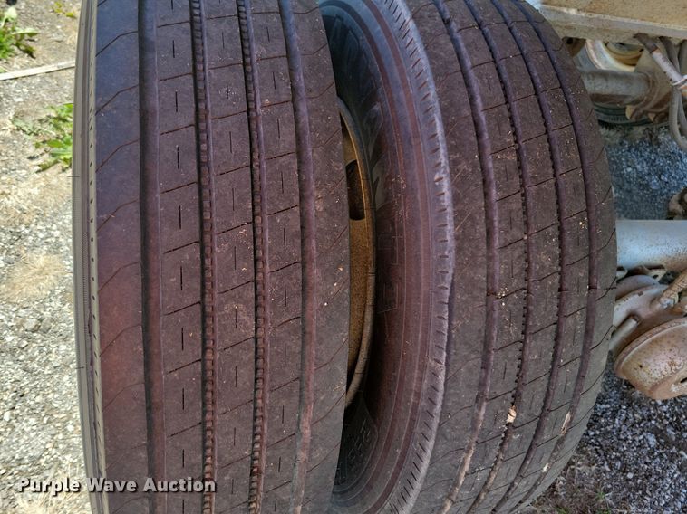 image for item JO9104 1998 Clement LW3829  end dump trailer