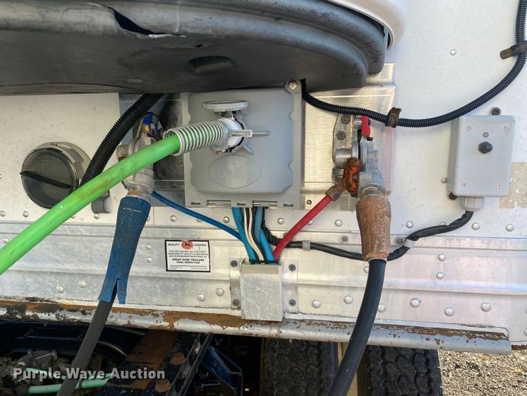 image for item JW9200 2010 Great Dane CLR-1112-12028  refrigerated van trailer