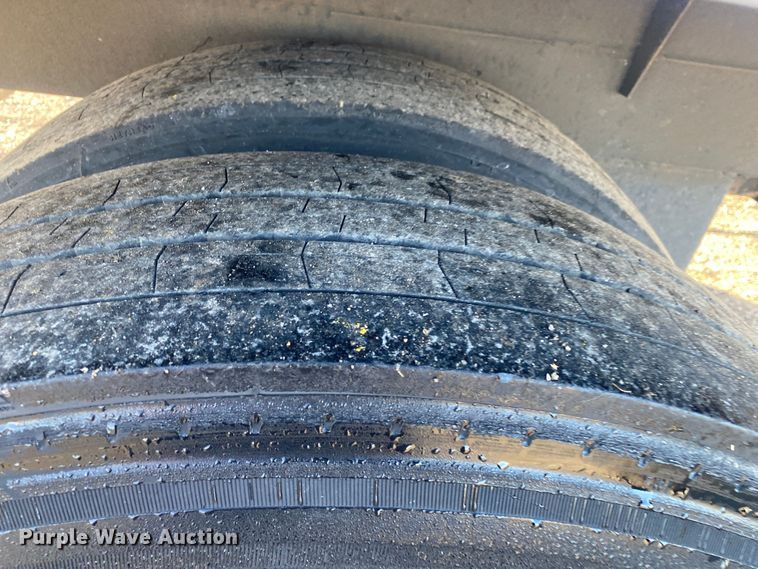 image for item JW9200 2010 Great Dane CLR-1112-12028  refrigerated van trailer