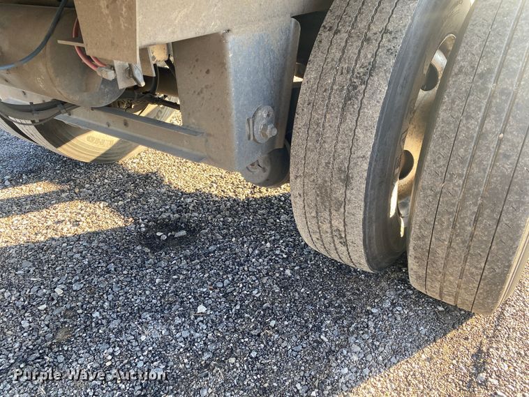 image for item JW9200 2010 Great Dane CLR-1112-12028  refrigerated van trailer