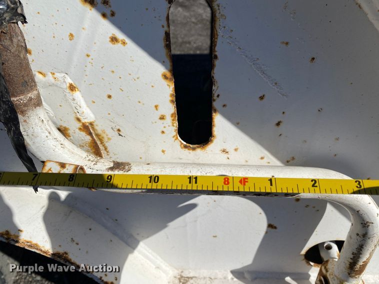 image for item KW9013 1999 Fontaine  drop deck equipment trailer