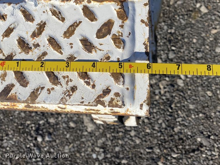 image for item KW9013 1999 Fontaine  drop deck equipment trailer