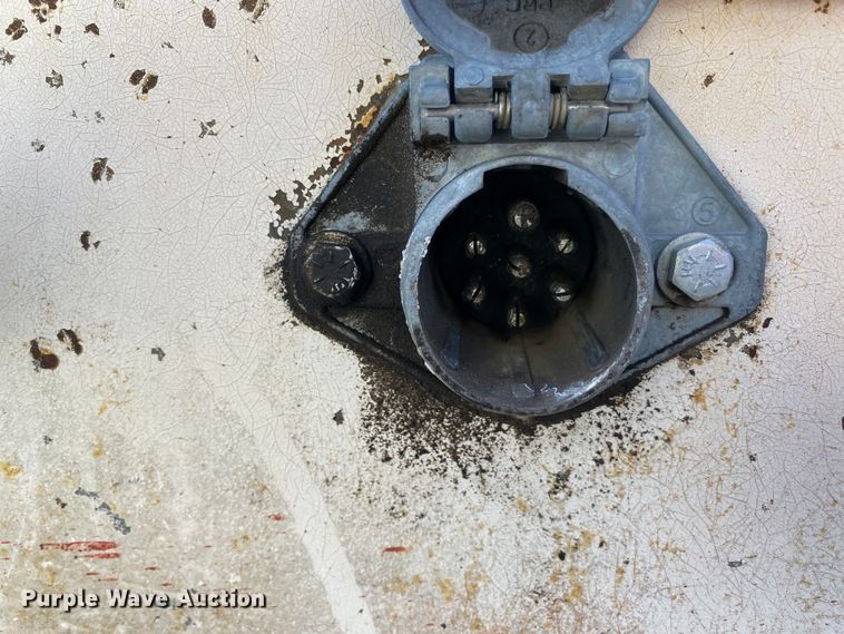 image for item KW9013 1999 Fontaine  drop deck equipment trailer