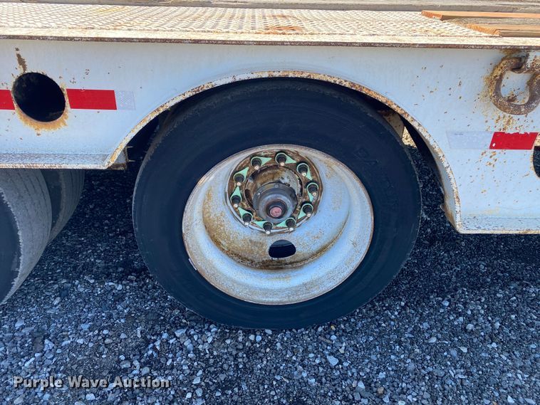 image for item KW9013 1999 Fontaine  drop deck equipment trailer