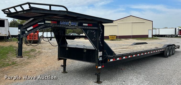 image for item LI9640 2016 Load Trail  equipment trailer
