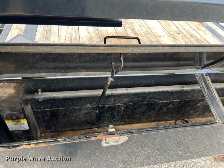 image for item LI9640 2016 Load Trail  equipment trailer