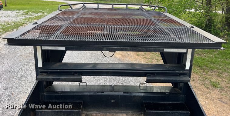 image for item LI9640 2016 Load Trail  equipment trailer