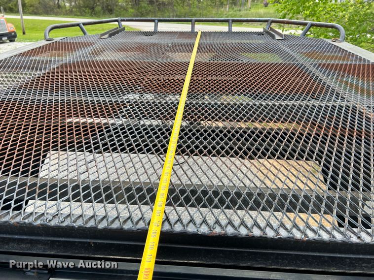 image for item LI9640 2016 Load Trail  equipment trailer