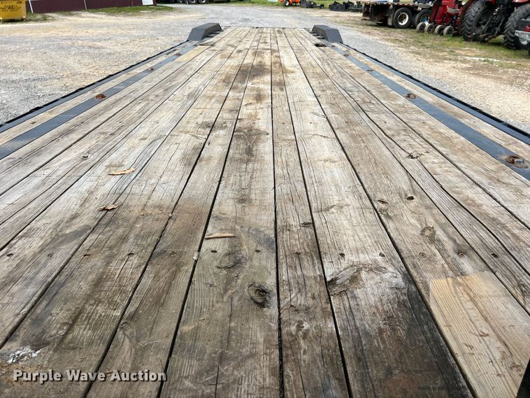 image for item LI9640 2016 Load Trail  equipment trailer