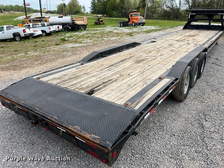 image for item LI9640 2016 Load Trail  equipment trailer