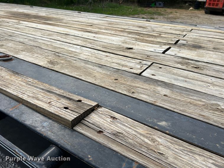 image for item LI9640 2016 Load Trail  equipment trailer