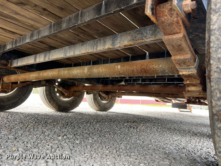 image for item LI9640 2016 Load Trail  equipment trailer