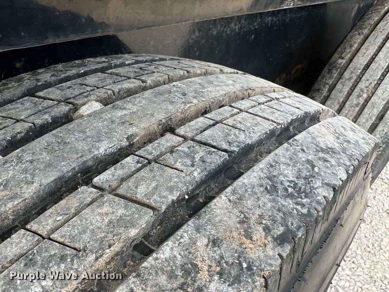 image for item LI9640 2016 Load Trail  equipment trailer