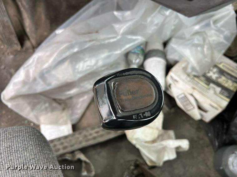 image for item LI9685 1987 Freightliner FLC  semi truck