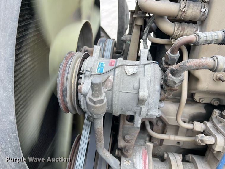 image for item LI9685 1987 Freightliner FLC  semi truck