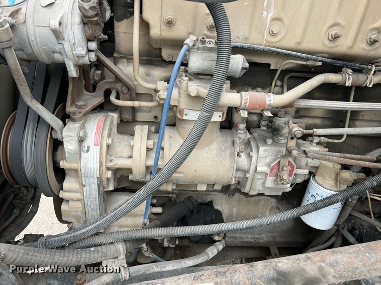 image for item LI9685 1987 Freightliner FLC  semi truck