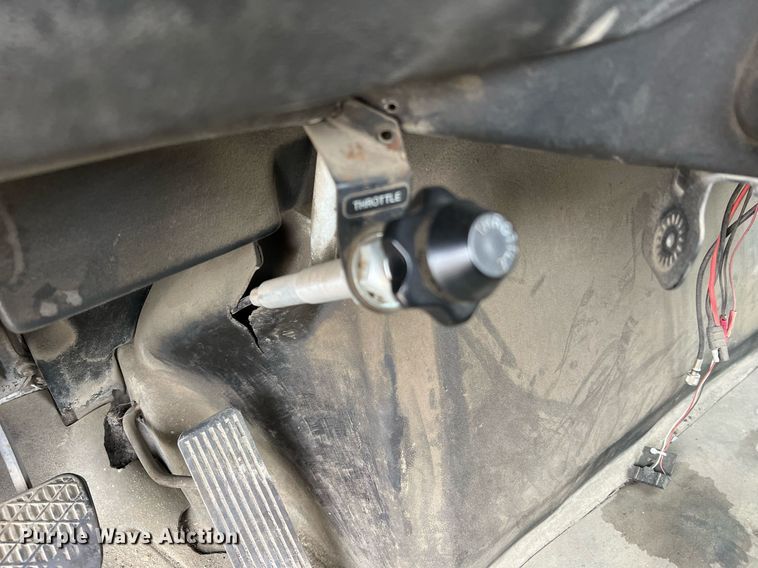 image for item LI9687 1989 Freightliner FLC  semi truck