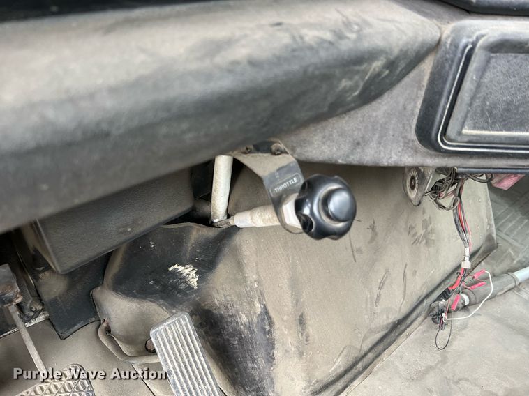 image for item LI9689 1989 Freightliner FLC  semi truck