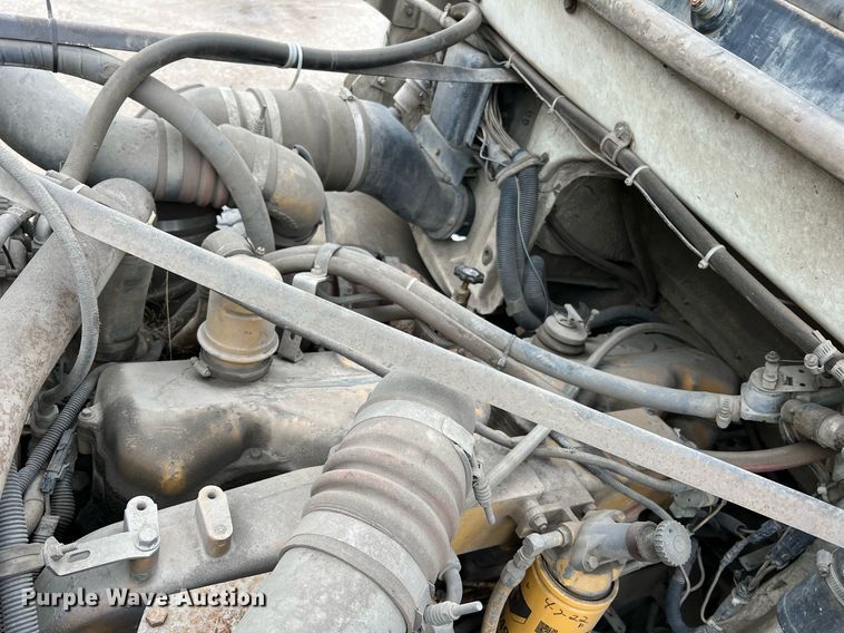 image for item LI9689 1989 Freightliner FLC  semi truck