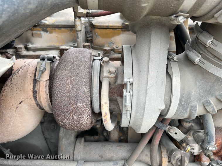 image for item LI9689 1989 Freightliner FLC  semi truck