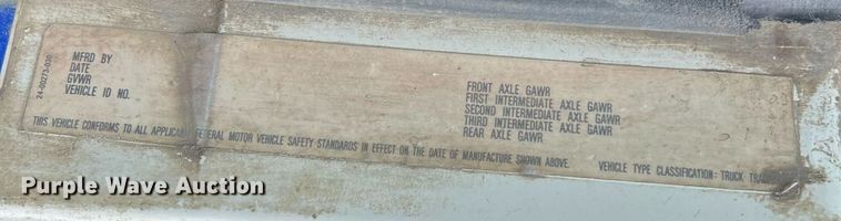 image for item LI9689 1989 Freightliner FLC  semi truck