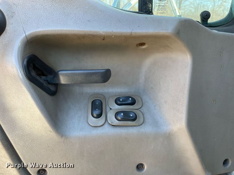 image for item LJ9556 2007 Sterling AT9500  semi truck