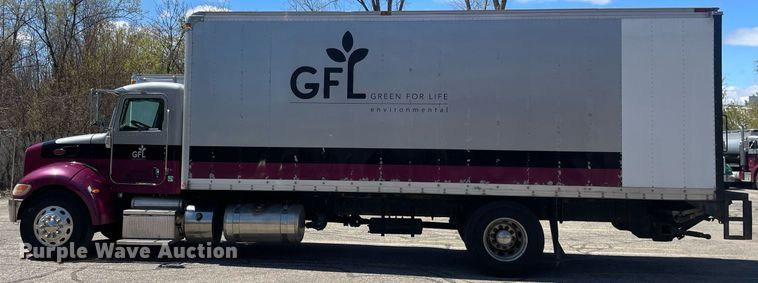 image for item LJ9629 2013 Peterbilt 337  box truck