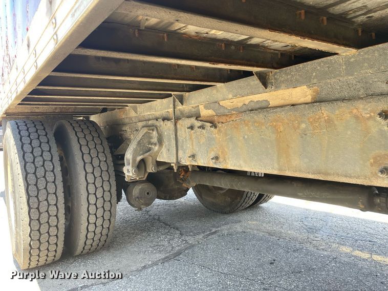 image for item LJ9629 2013 Peterbilt 337  box truck