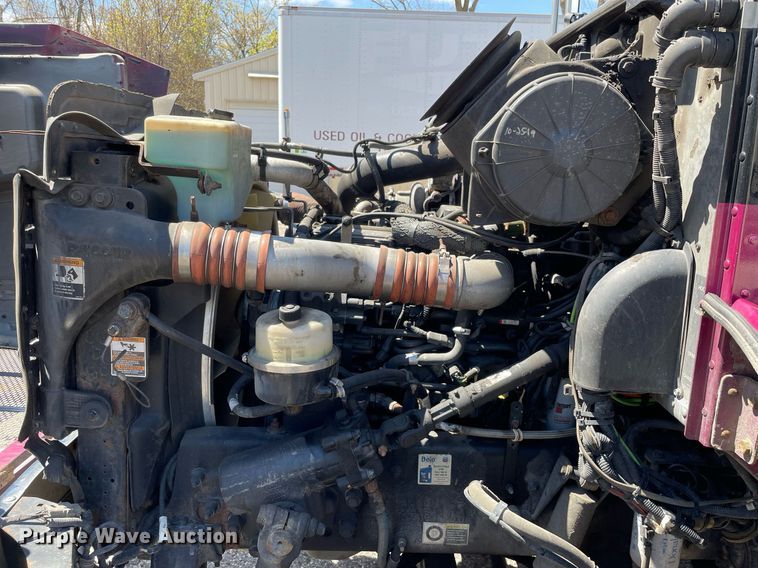 image for item LJ9629 2013 Peterbilt 337  box truck