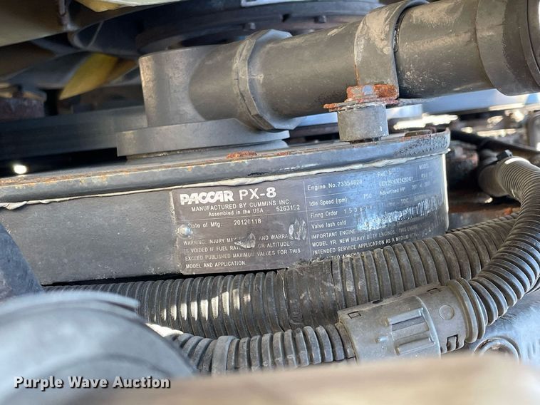 image for item LJ9629 2013 Peterbilt 337  box truck