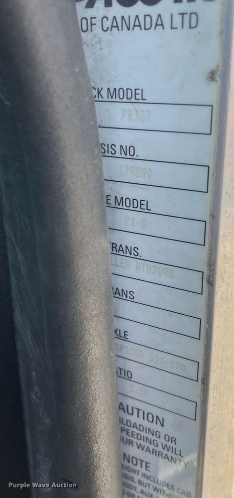 image for item LJ9629 2013 Peterbilt 337  box truck