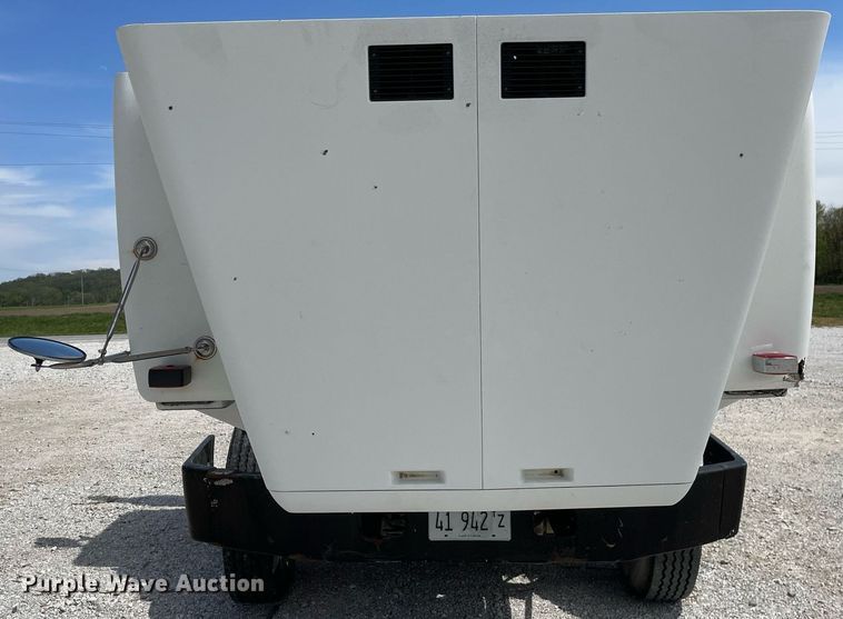 image for item LJ9636 1995 White GMC WG Series  semi truck