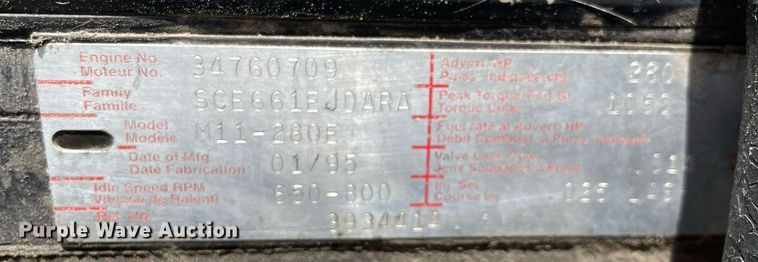 image for item LJ9636 1995 White GMC WG Series  semi truck